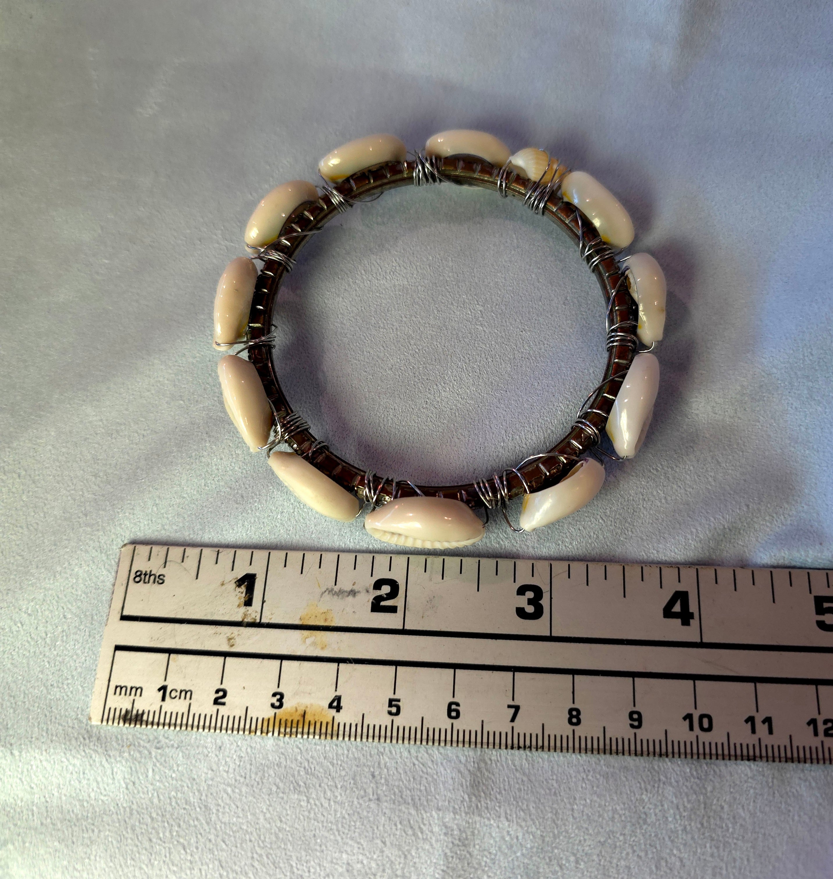 Shell Bangle Bracelet