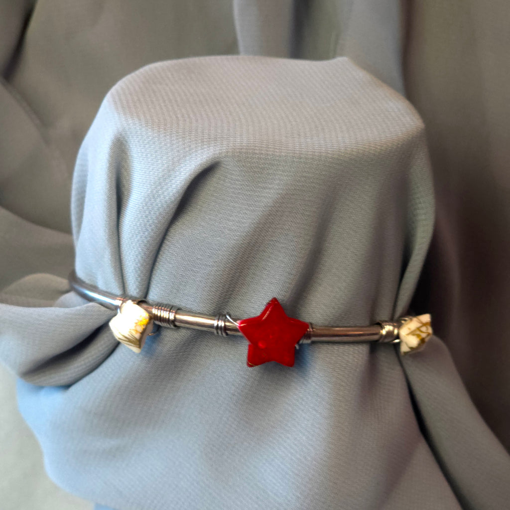 Handmade bangle bracelet with red star