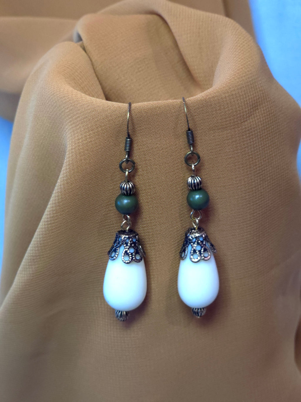 Handmade dangle earring