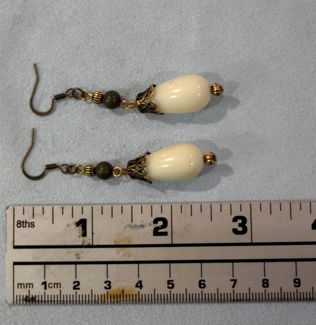 Handmade dangle earring